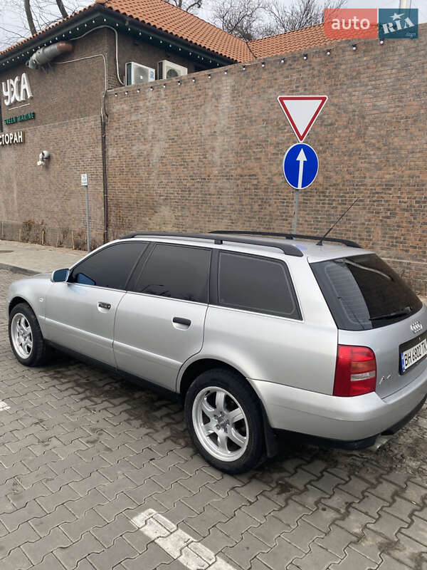 Універсал Audi A4 1999 в Одесі