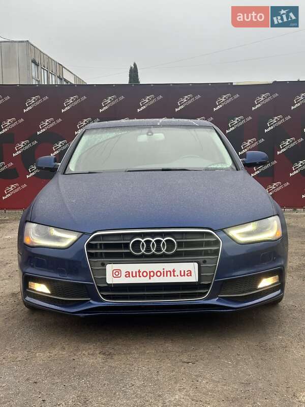 Седан Audi A4 2014 в Сумах