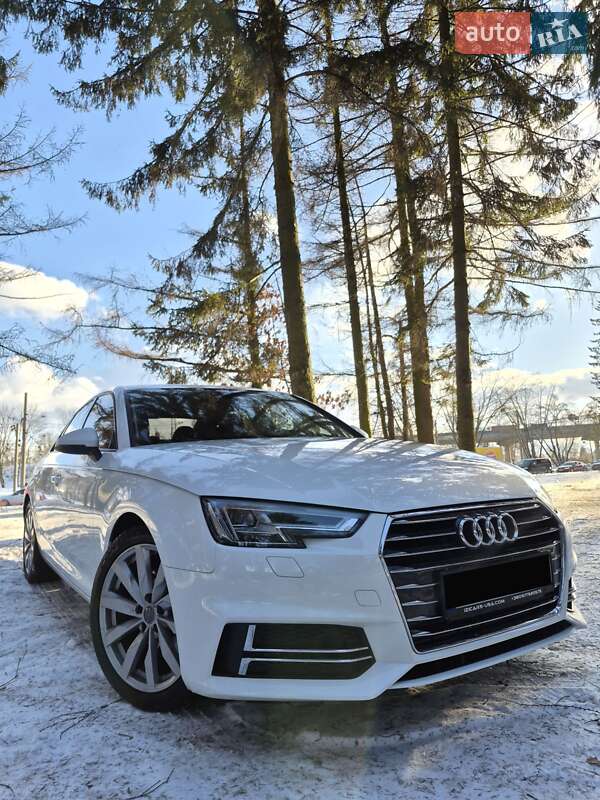 Седан Audi A4 2017 в Львові