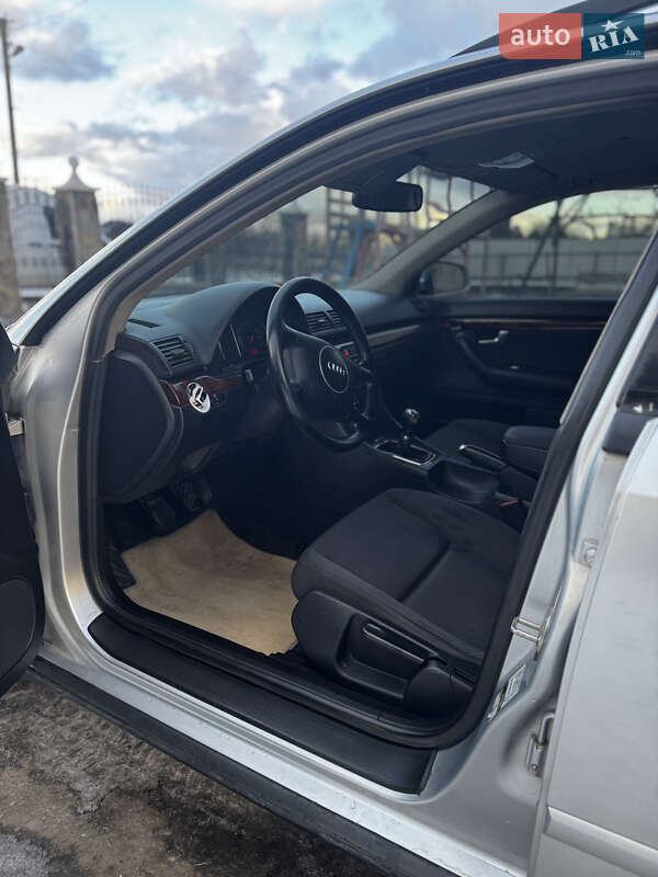 Універсал Audi A4 2001 в Снятині