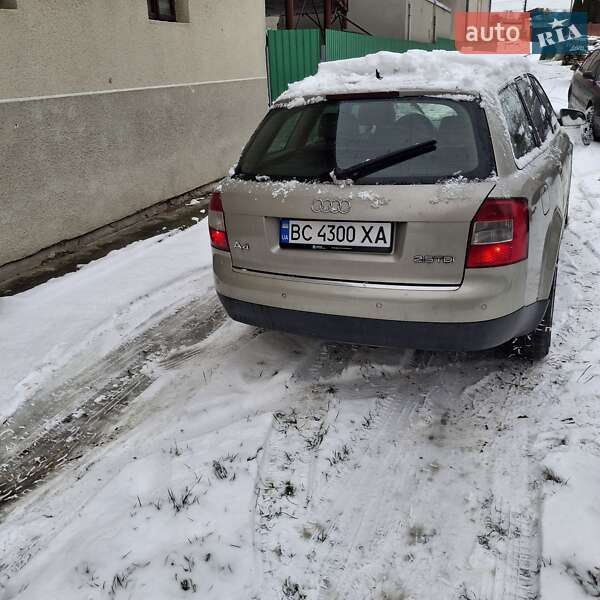 Універсал Audi A4 2002 в Пустомитах