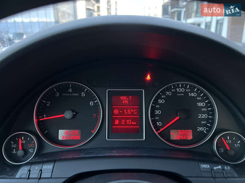 Седан Audi A4 2006 в Ровно