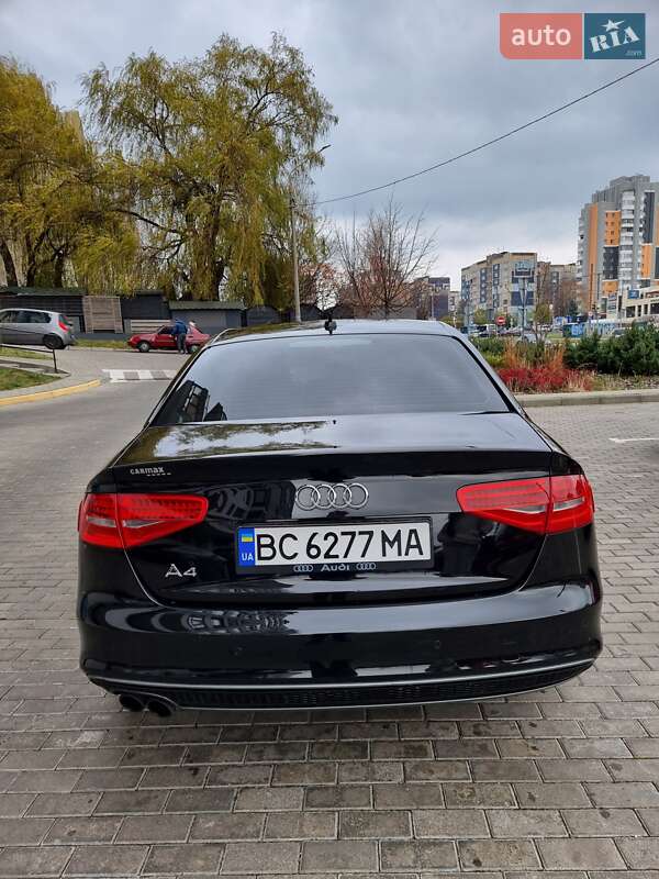 Седан Audi A4 2015 в Львове