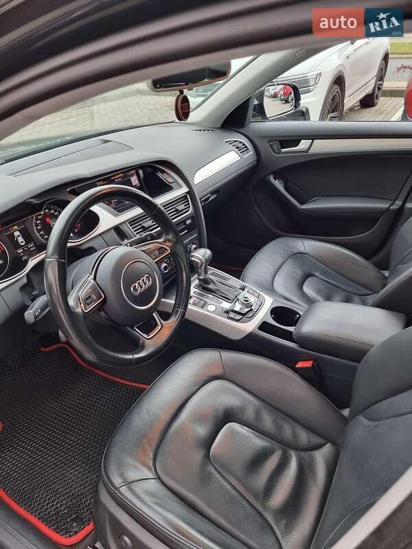 Седан Audi A4 2015 в Львове