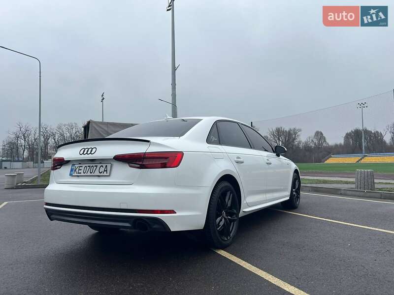 Седан Audi A4 2016 в Каменском