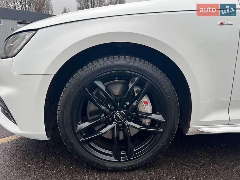 Седан Audi A4 2016 в Каменском