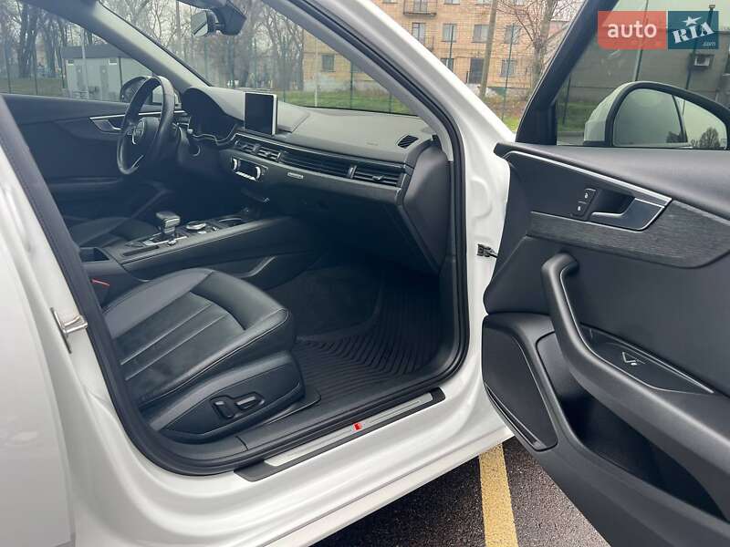 Седан Audi A4 2016 в Каменском