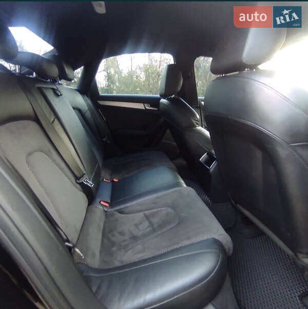 Седан Audi A4 2010 в Миргороде