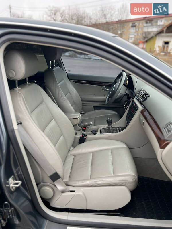 Седан Audi A4 2005 в Калуші