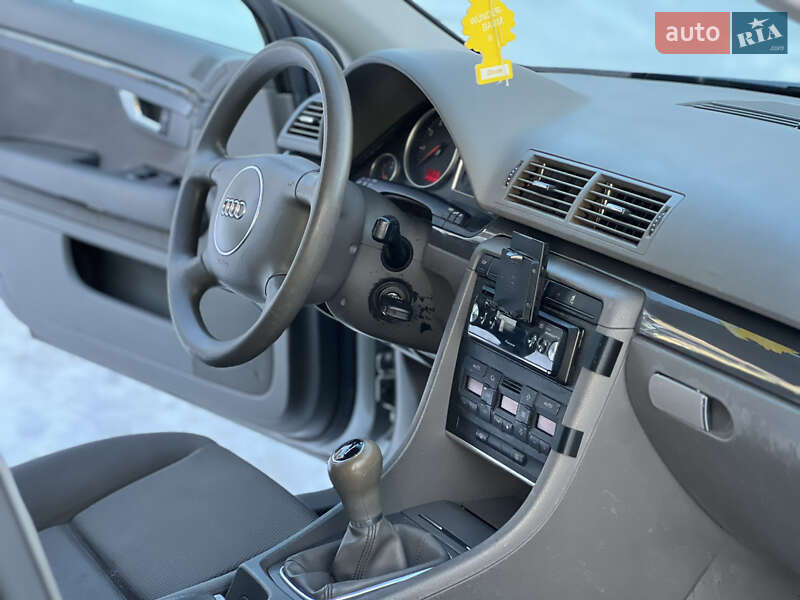 Седан Audi A4 2002 в Тернополі