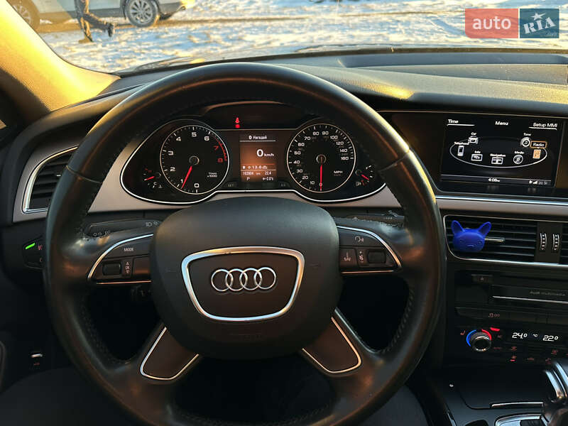 Седан Audi A4 2012 в Львові