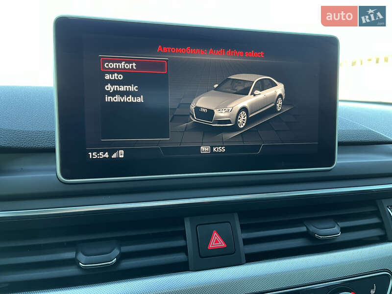 Седан Audi A4 2017 в Львове
