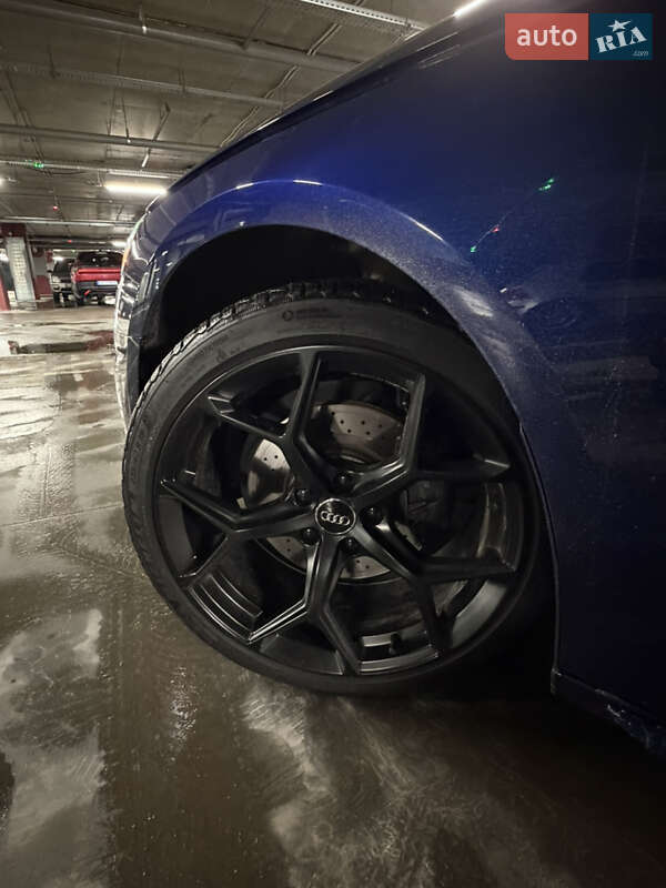 Седан Audi A4 2020 в Харькове