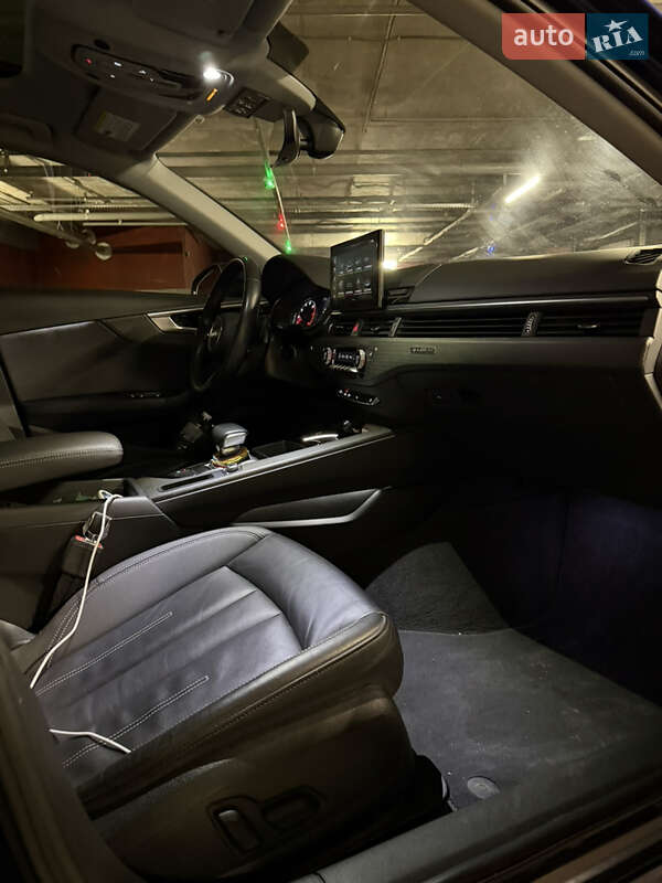 Седан Audi A4 2020 в Харькове