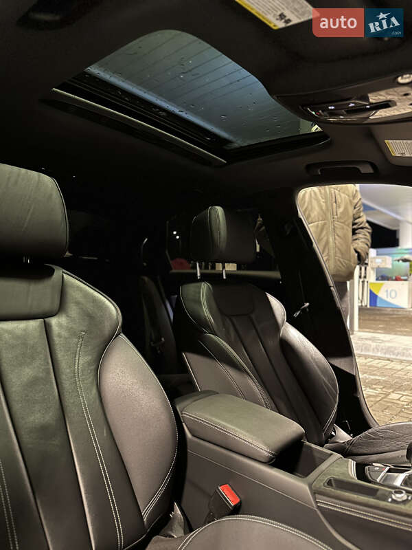 Седан Audi A4 2022 в Киеве