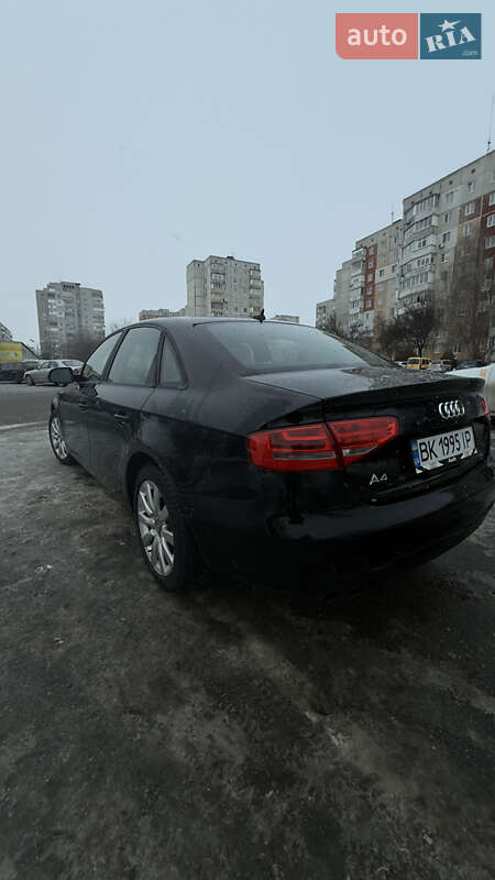 Седан Audi A4 2013 в Ізюмі