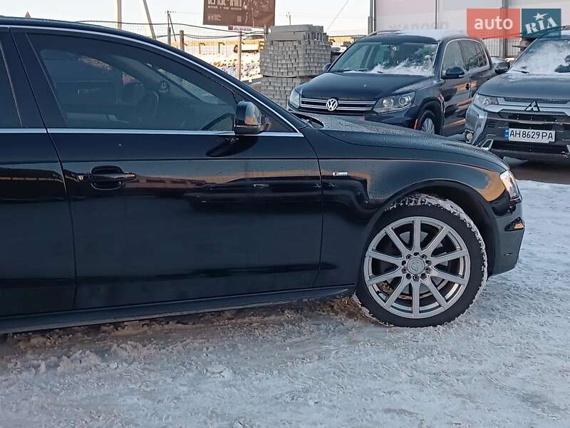 Седан Audi A4 2014 в Львове