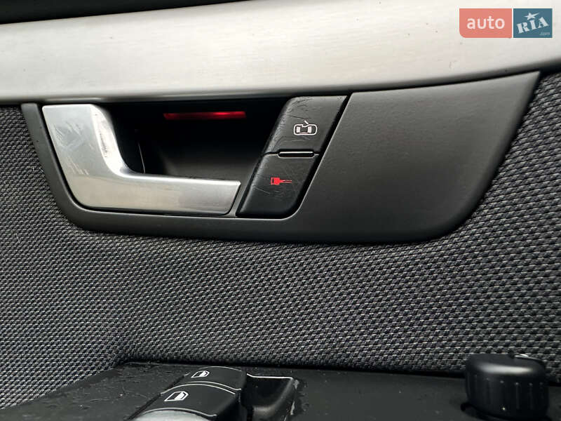 Универсал Audi A4 2004 в Сарнах