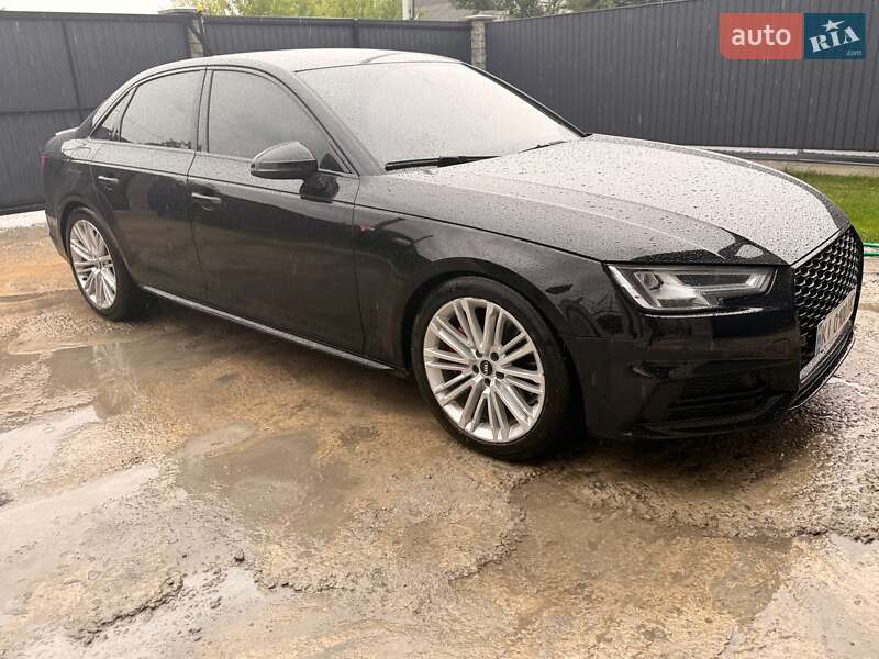 Седан Audi A4 2016 в Киеве