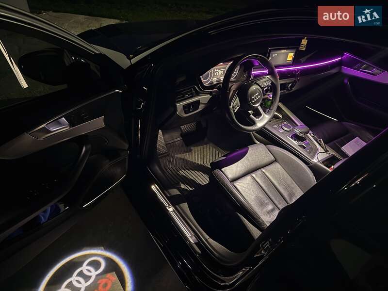 Седан Audi A4 2016 в Киеве