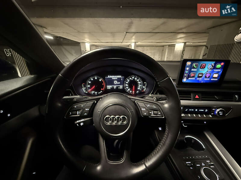 Седан Audi A4 2017 в Львове