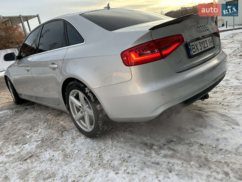 Седан Audi A4 2013 в Виннице