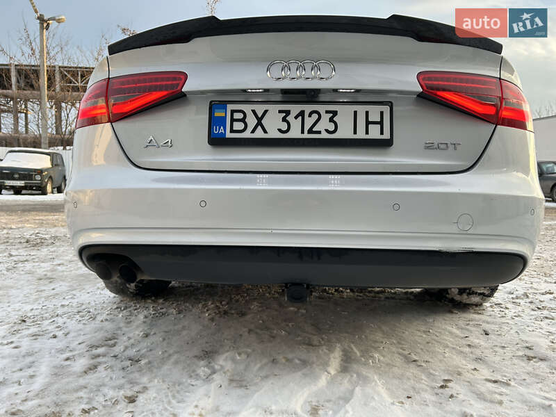 Седан Audi A4 2013 в Виннице