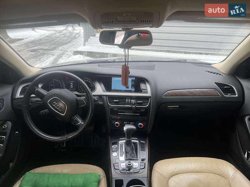 Седан Audi A4 2014 в Харкові