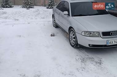 Седан Audi A4 2000 в Полтаве
