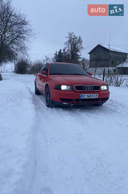 Седан Audi A4 1995 в Тернополі
