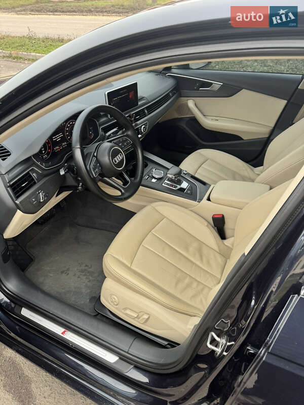Седан Audi A4 2018 в Києві