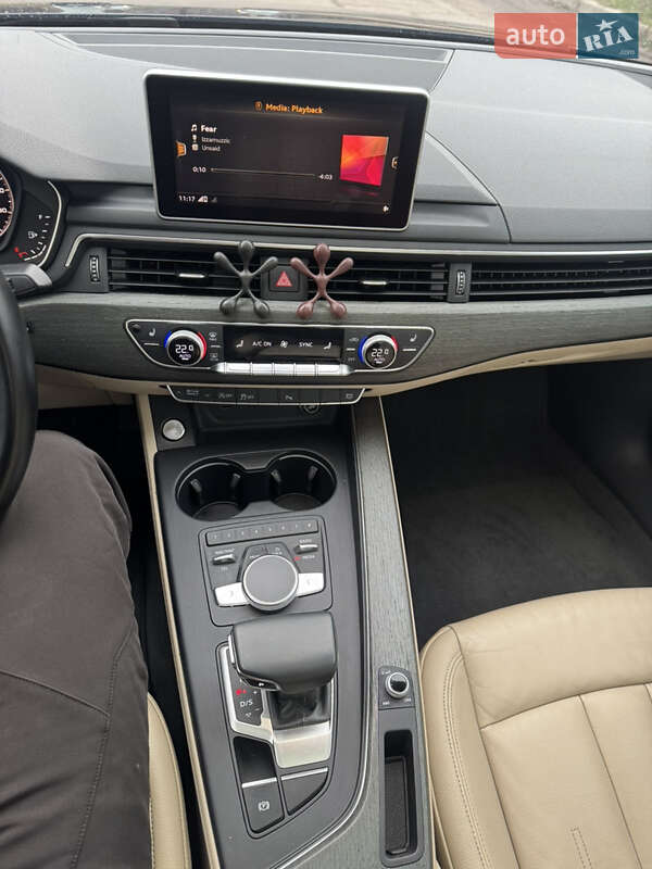 Седан Audi A4 2018 в Києві