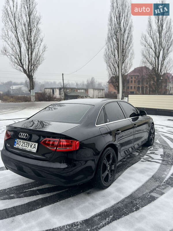 Седан Audi A4 2008 в Тячеве