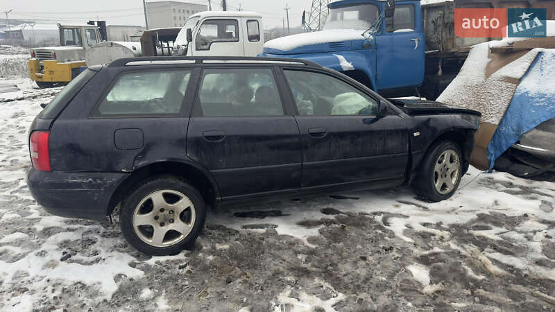 Универсал Audi A4 2000 в Мукачево