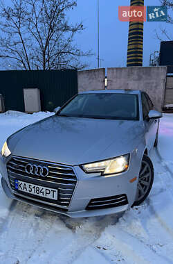 Седан Audi A4 2016 в Киеве