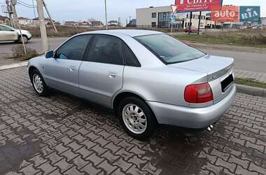 Седан Audi A4 1998 в Одессе