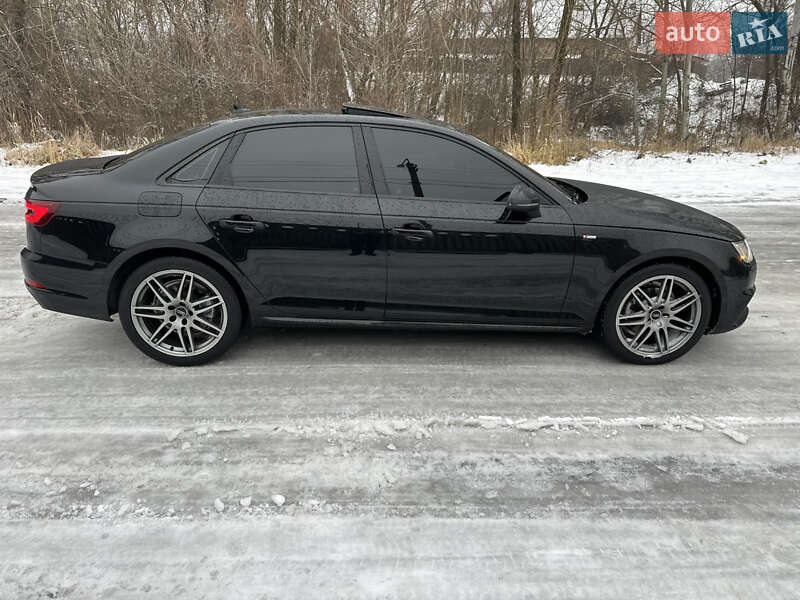 Седан Audi A4 2017 в Киеве