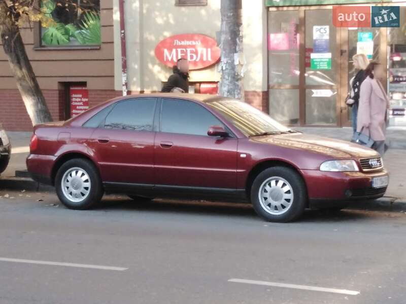 Седан Audi A4 1999 в Ивано-Франковске