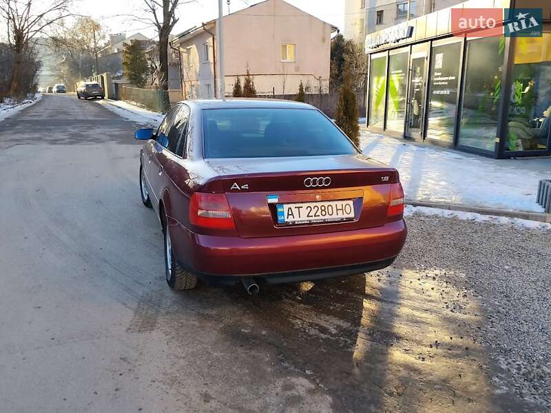 Седан Audi A4 1999 в Ивано-Франковске