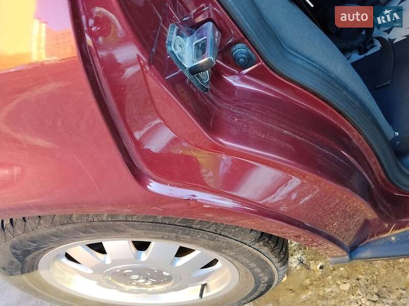 Седан Audi A4 1999 в Івано-Франківську