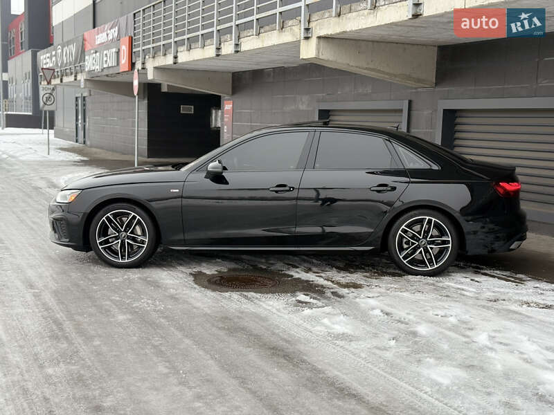 Седан Audi A4 2023 в Киеве