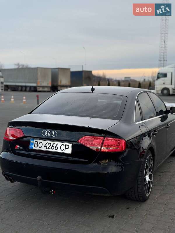 Седан Audi A4 2009 в Чернівцях