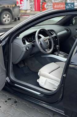 Седан Audi A4 2009 в Черновцах