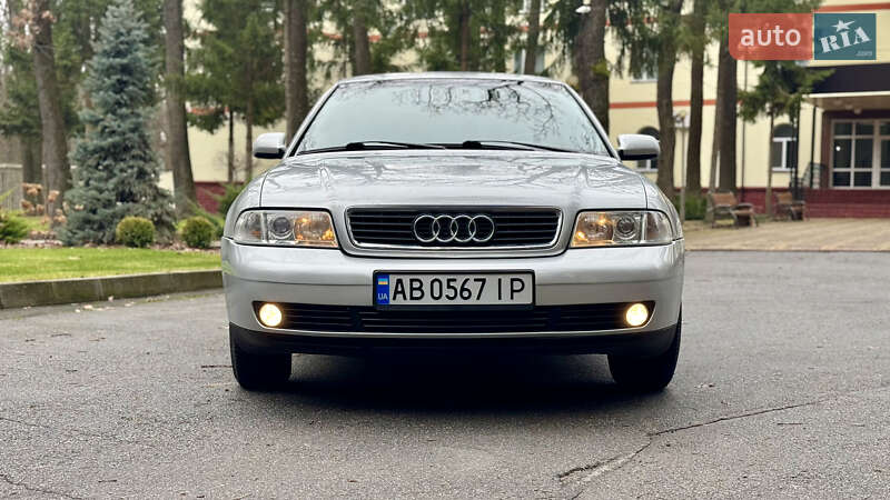 Седан Audi A4 2000 в Виннице