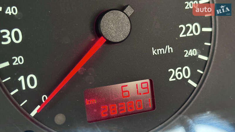 Седан Audi A4 2000 в Виннице