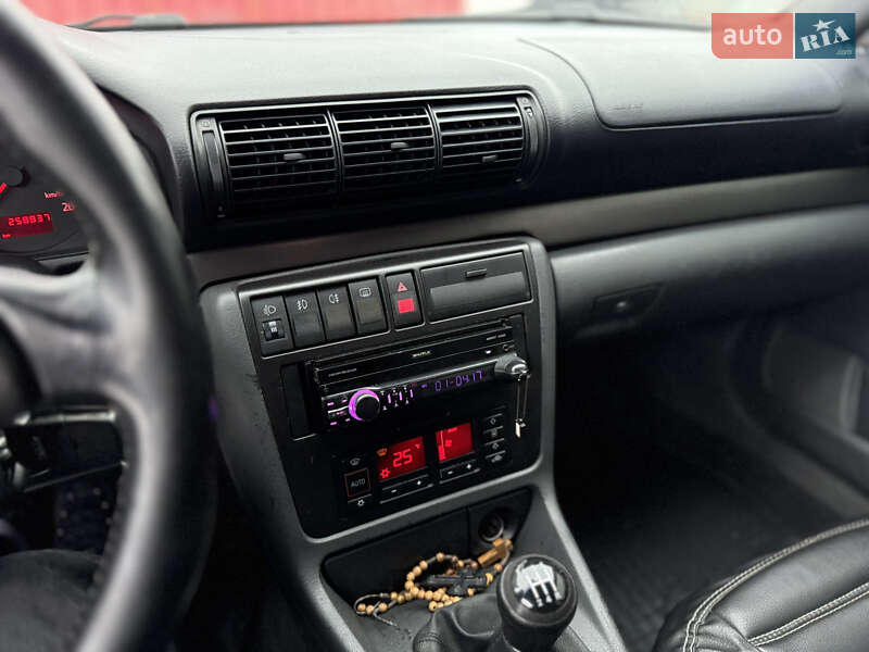Седан Audi A4 1999 в Києві