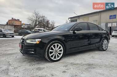 Седан Audi A4 2012 в Ровно