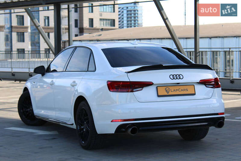 Седан Audi A4 2016 в Одессе