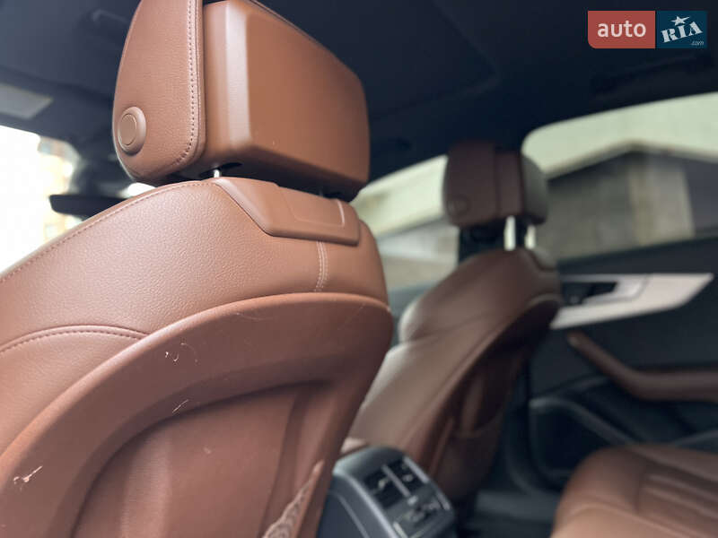 Седан Audi A4 2018 в Ивано-Франковске