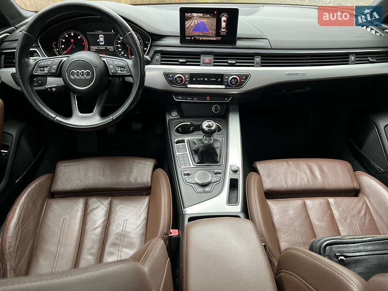 Седан Audi A4 2018 в Ивано-Франковске
